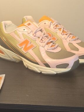 New Balance 740 Pink Green Lifestyle Sneakers Men’s 10.5 / Women’s 12 U740GP2 Ne